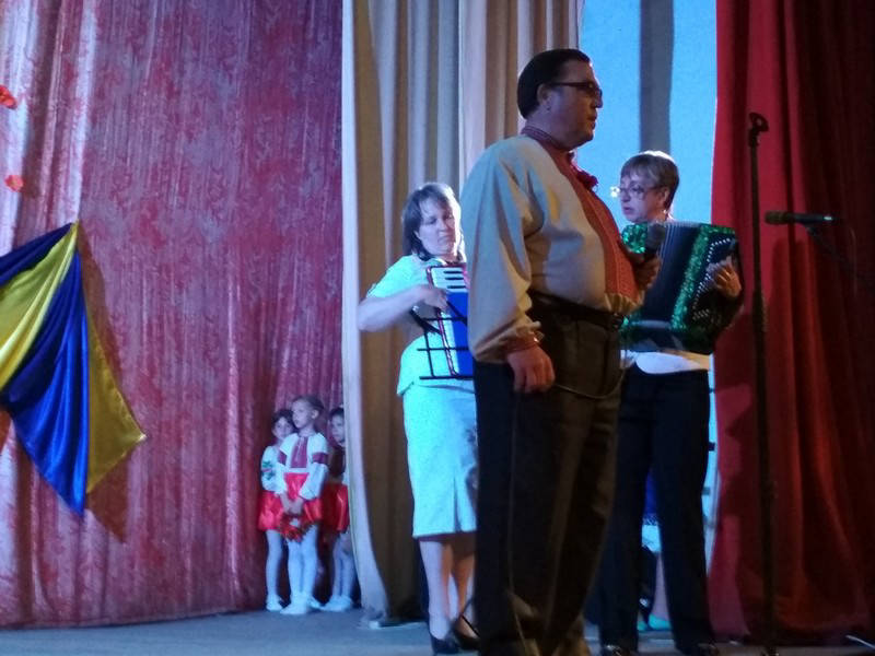 Участь у художній самодіяльності громади